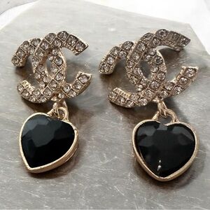 Elegant Black and Gold Heart Earrings